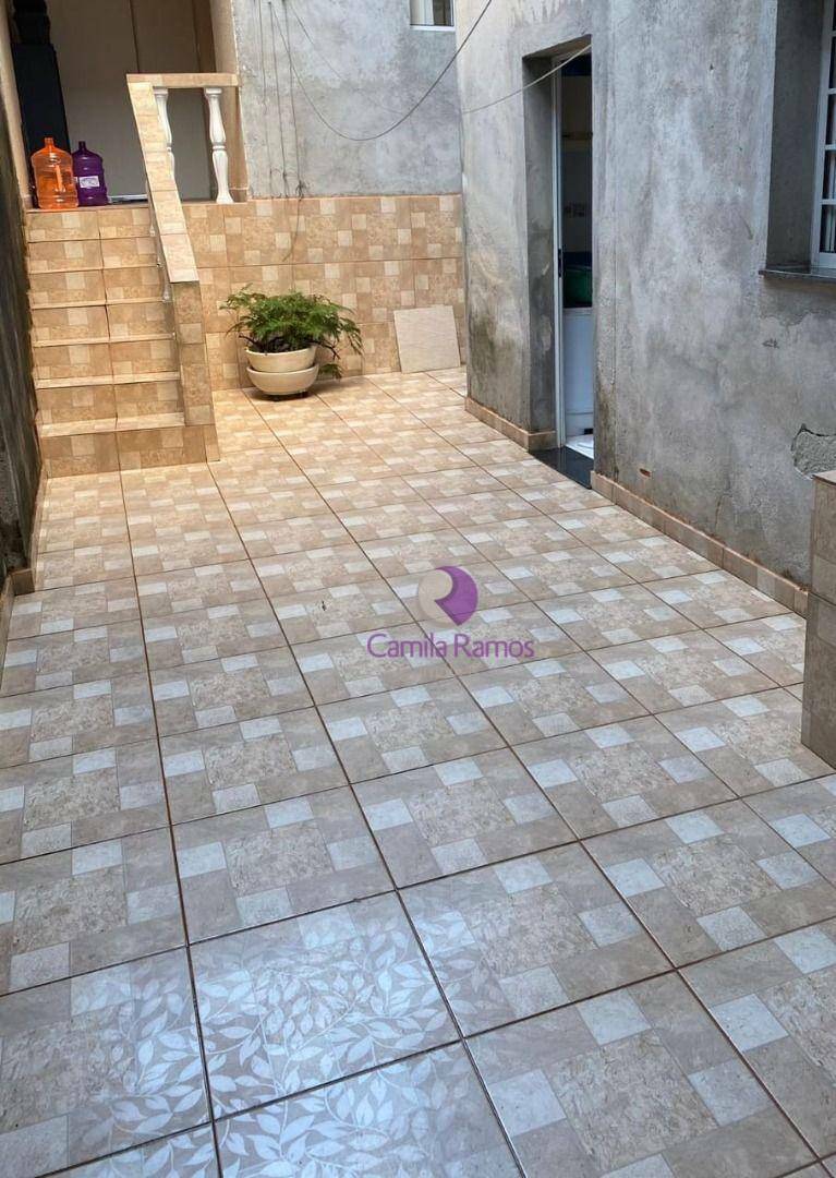 Sobrado à venda com 3 quartos, 197m² - Foto 2