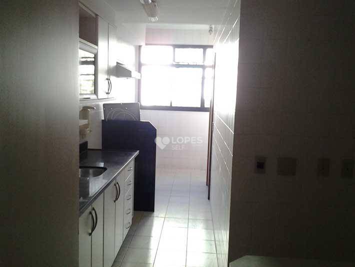 Apartamento à venda com 2 quartos, 72m² - Foto 9