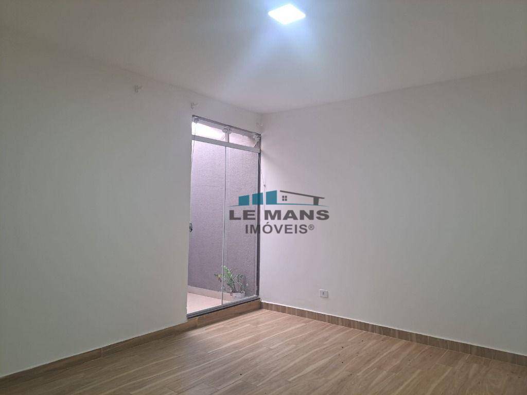 Casa à venda com 3 quartos, 180m² - Foto 18