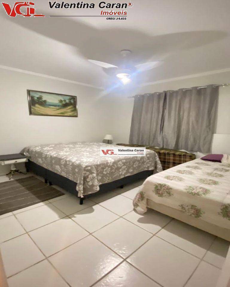 Chácara à venda com 4 quartos, 700m² - Foto 13