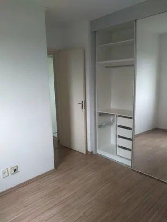 Apartamento à venda com 2 quartos, 56m² - Foto 2