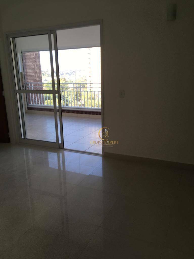 Apartamento para alugar com 2 quartos, 74m² - Foto 4