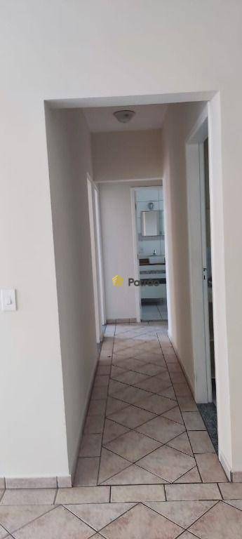Apartamento à venda com 2 quartos, 65m² - Foto 11