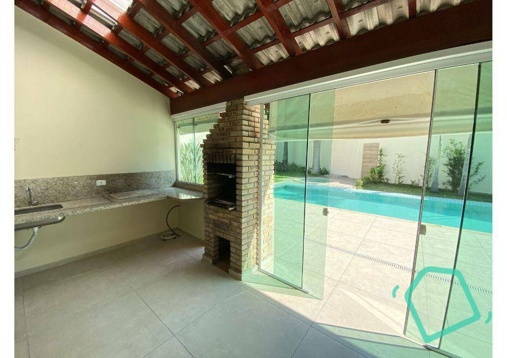 Casa de Condomínio para alugar com 3 quartos, 500m² - Foto 33