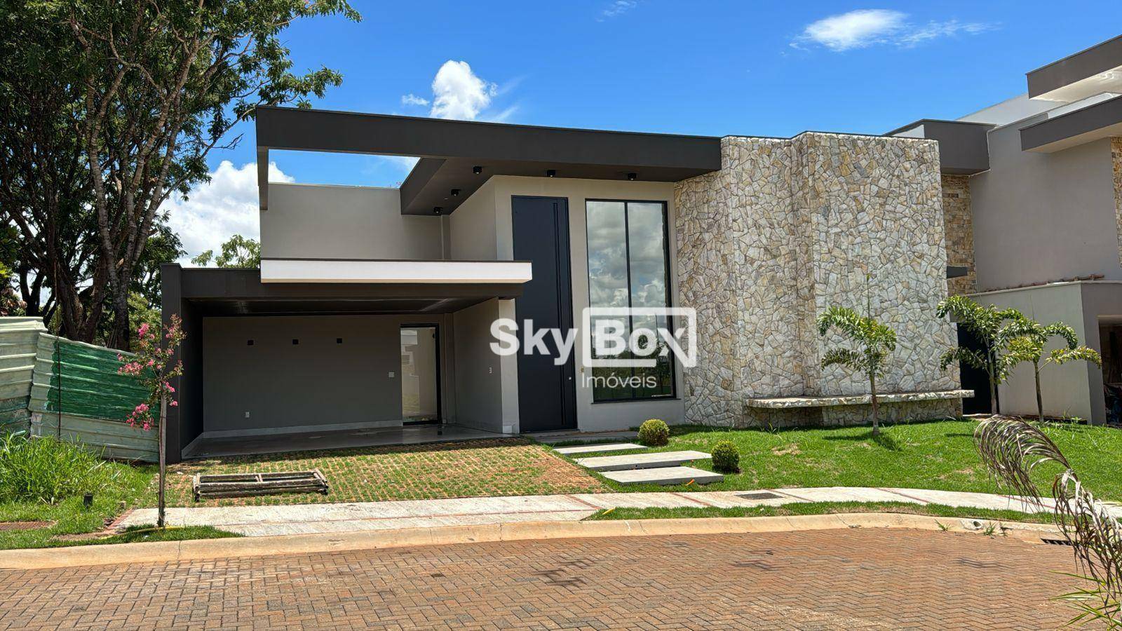 Casa de Condomínio à venda com 4 quartos, 229m² - Foto 30