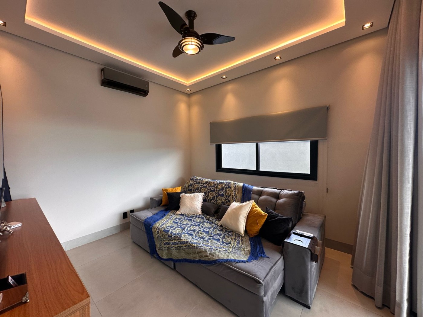 Casa à venda com 3 quartos, 335m² - Foto 4