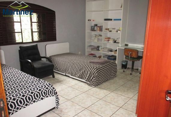 Casa à venda com 3 quartos, 350m² - Foto 25