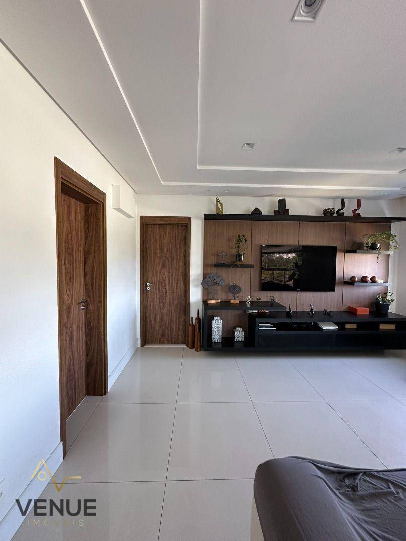 Apartamento à venda com 3 quartos, 193m² - Foto 28