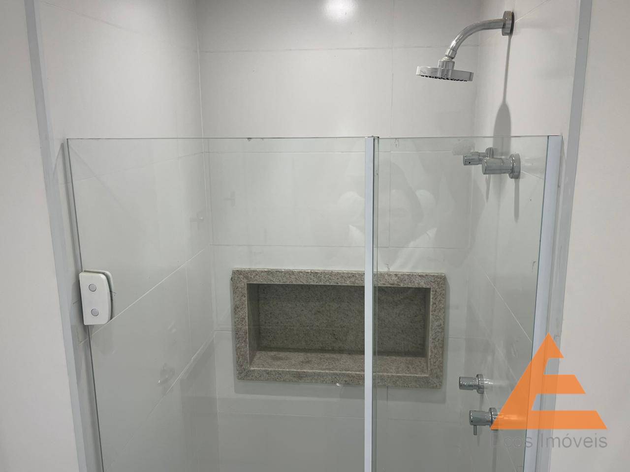 Apartamento à venda e aluguel com 1 quarto, 44m² - Foto 37