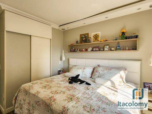 Apartamento à venda com 3 quartos, 87m² - Foto 29