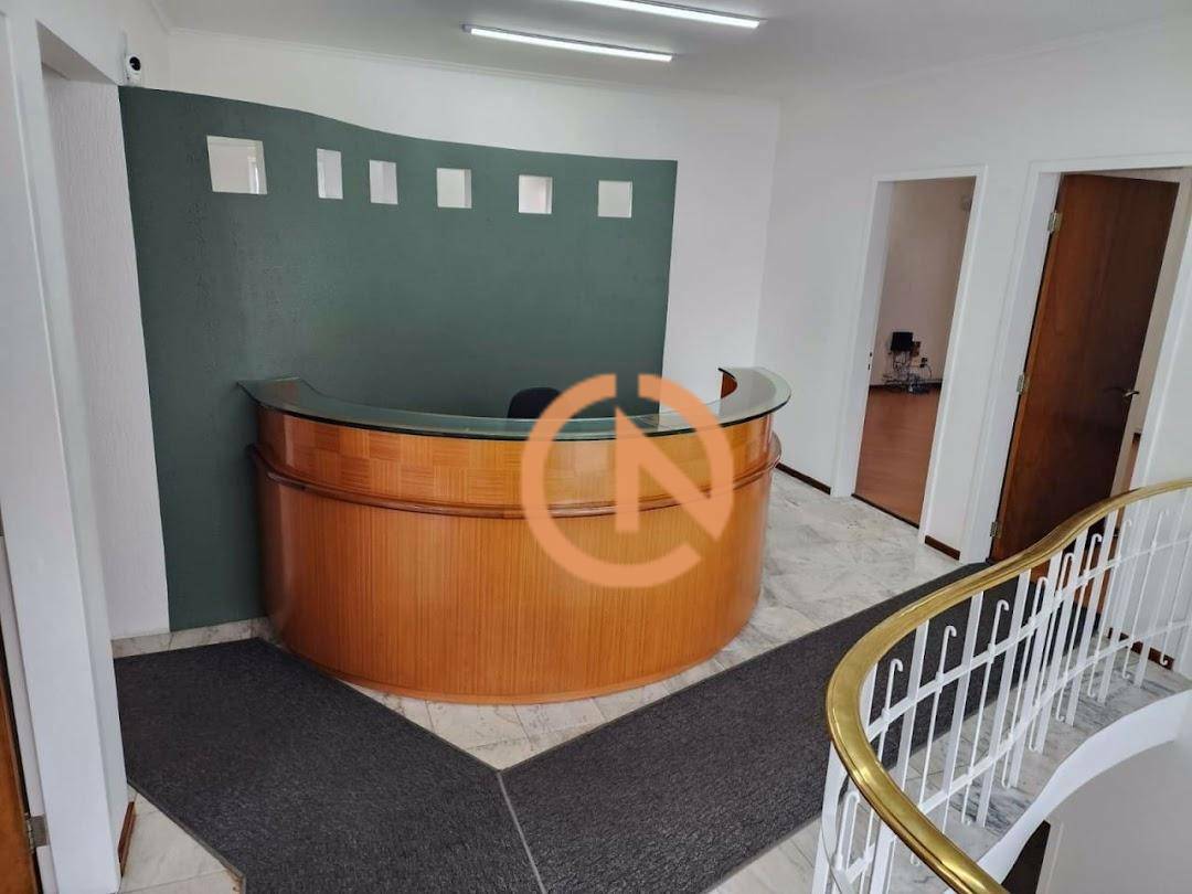 Sobrado para alugar com 13 quartos, 387m² - Foto 1