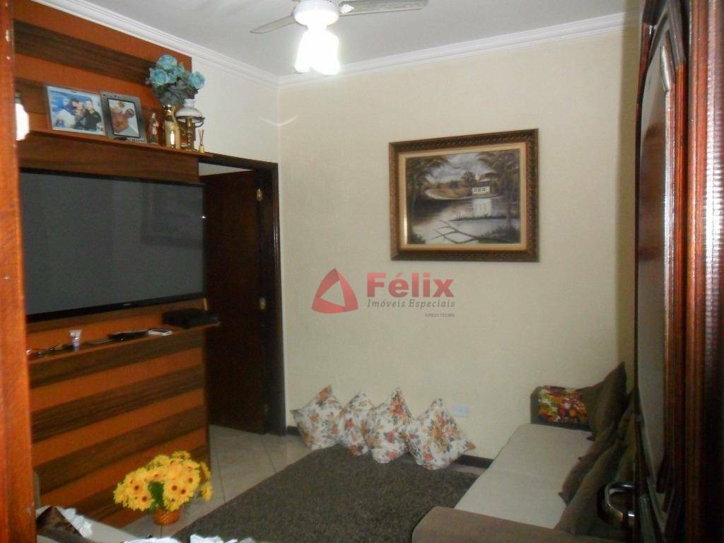 Casa à venda com 2 quartos, 65m² - Foto 2