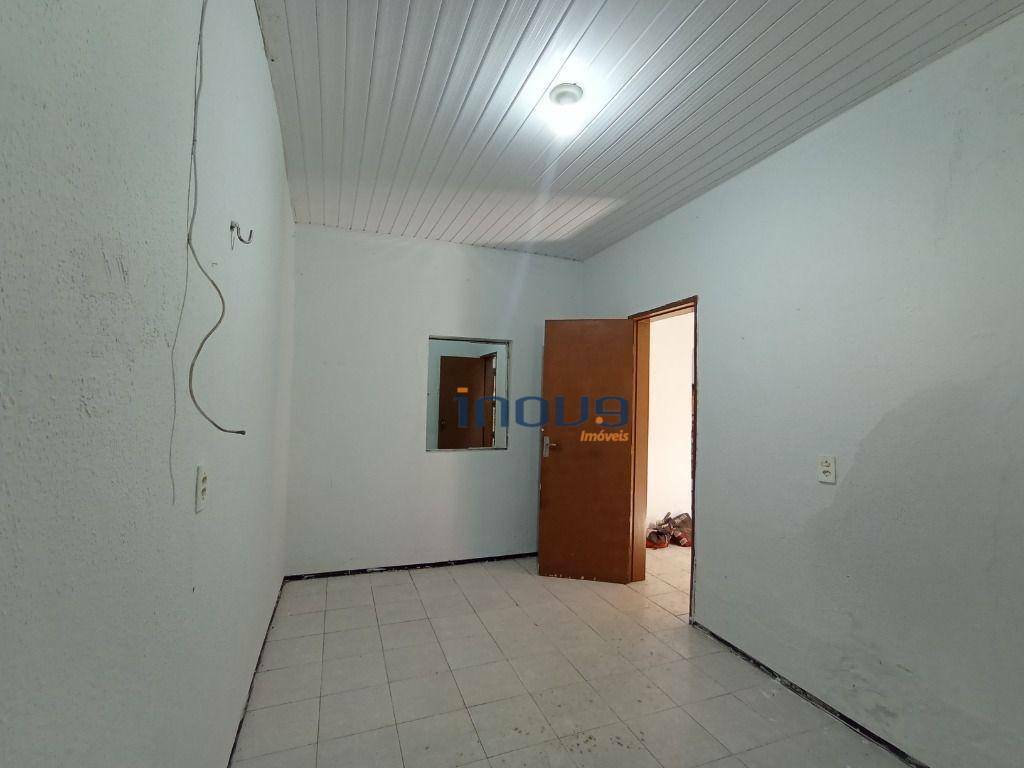 Casa à venda com 3 quartos, 120m² - Foto 11