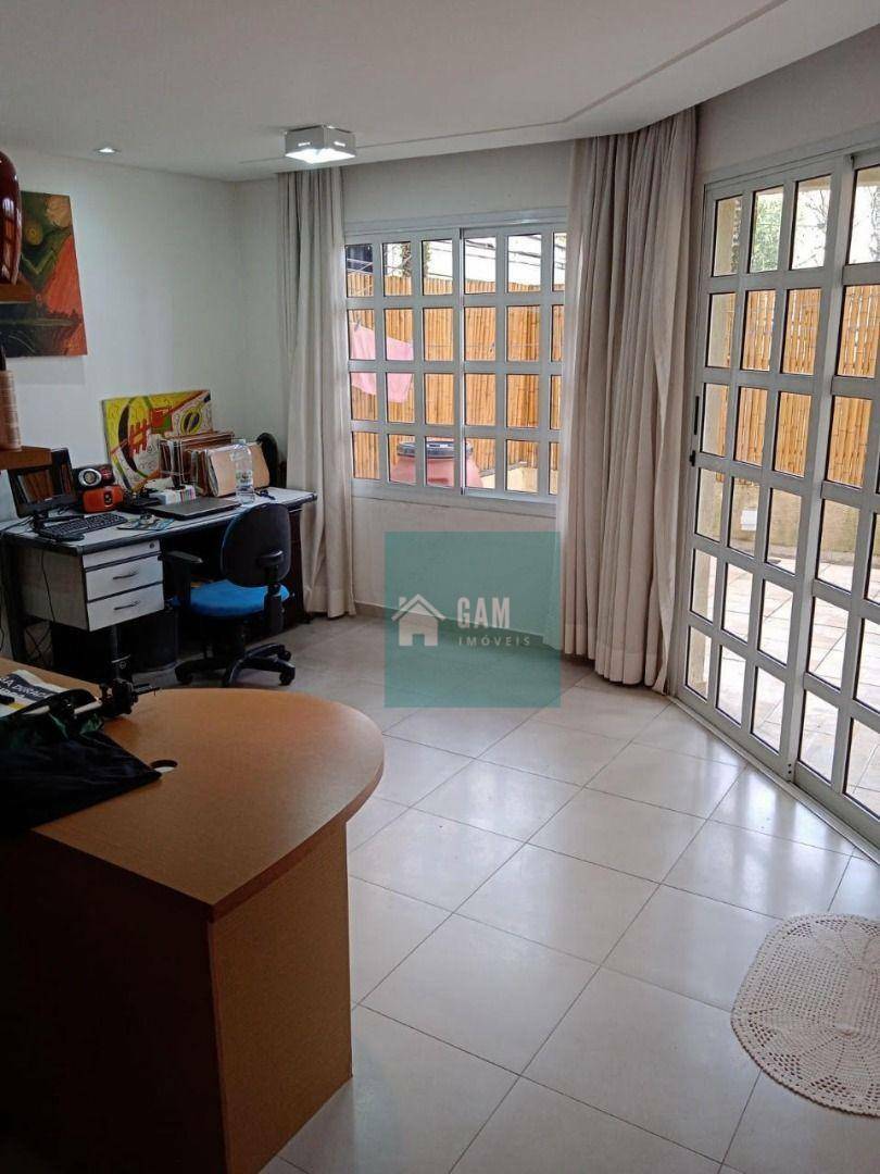 Casa de Condomínio à venda com 3 quartos, 208m² - Foto 26