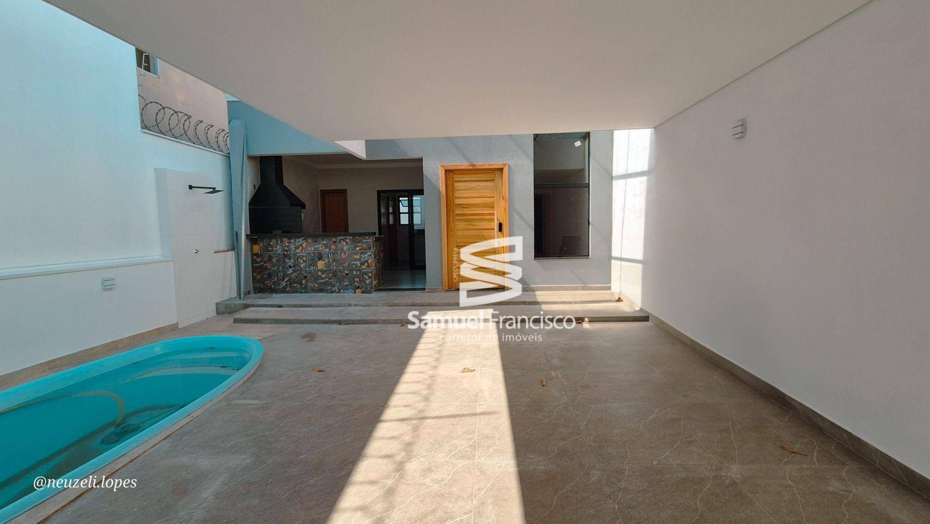 Casa à venda com 3 quartos, 120m² - Foto 1