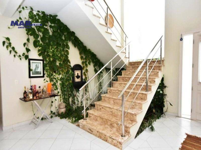 Casa à venda com 6 quartos, 900m² - Foto 11