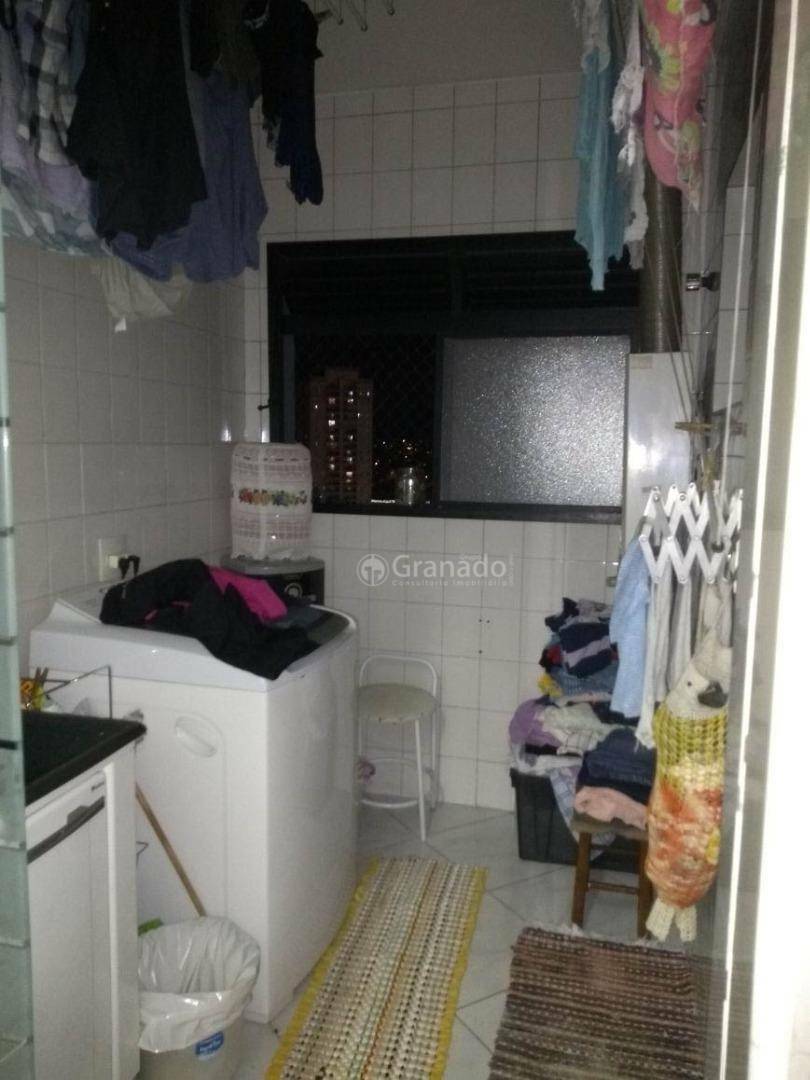 Apartamento à venda com 3 quartos, 75m² - Foto 5