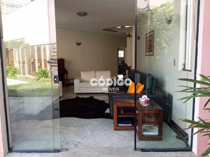 Casa à venda com 3 quartos, 326m² - Foto 3