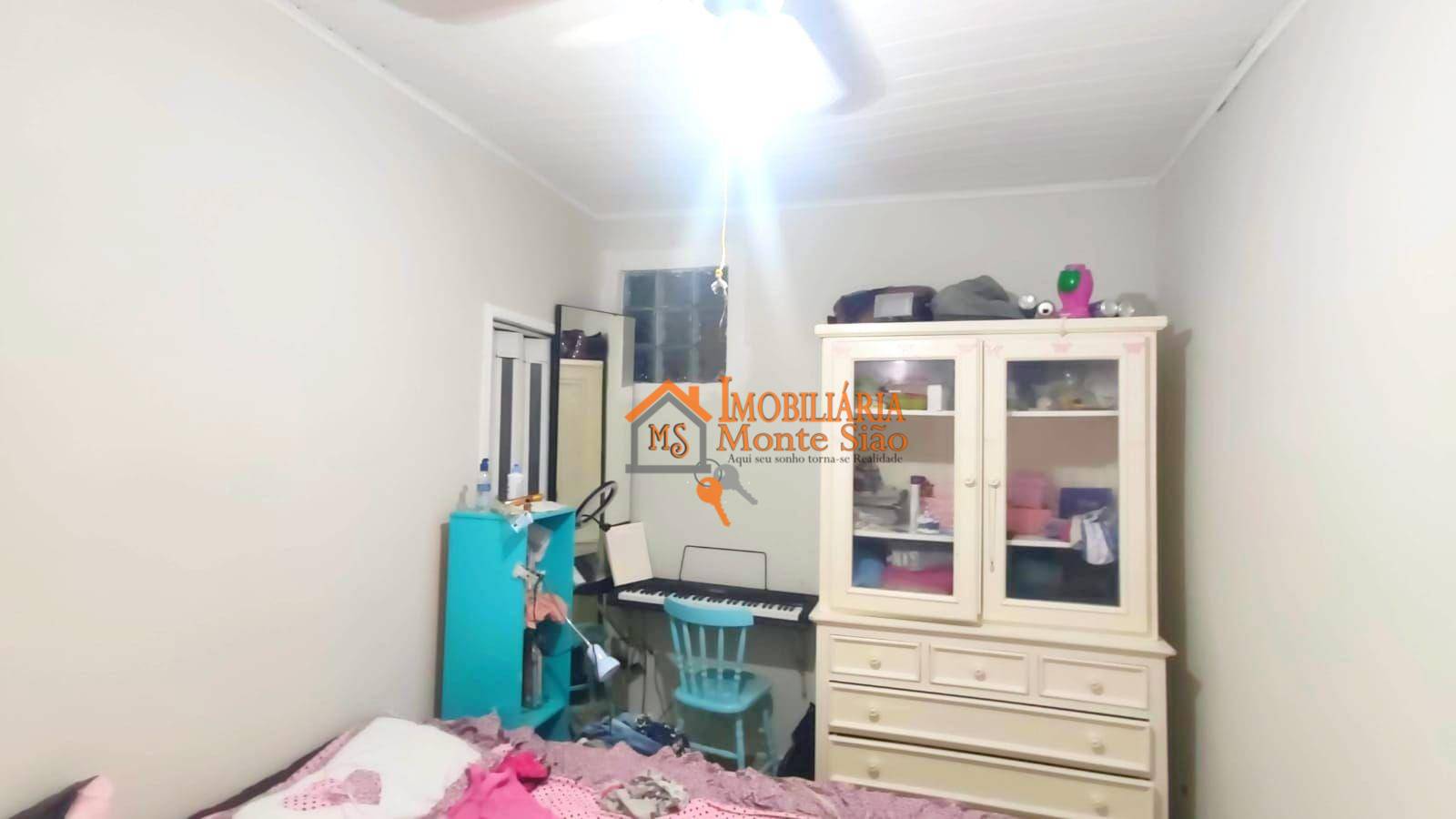 Casa à venda com 4 quartos, 200m² - Foto 17