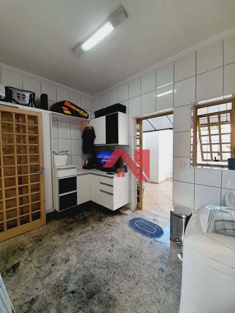 Sobrado à venda com 3 quartos, 230m² - Foto 40