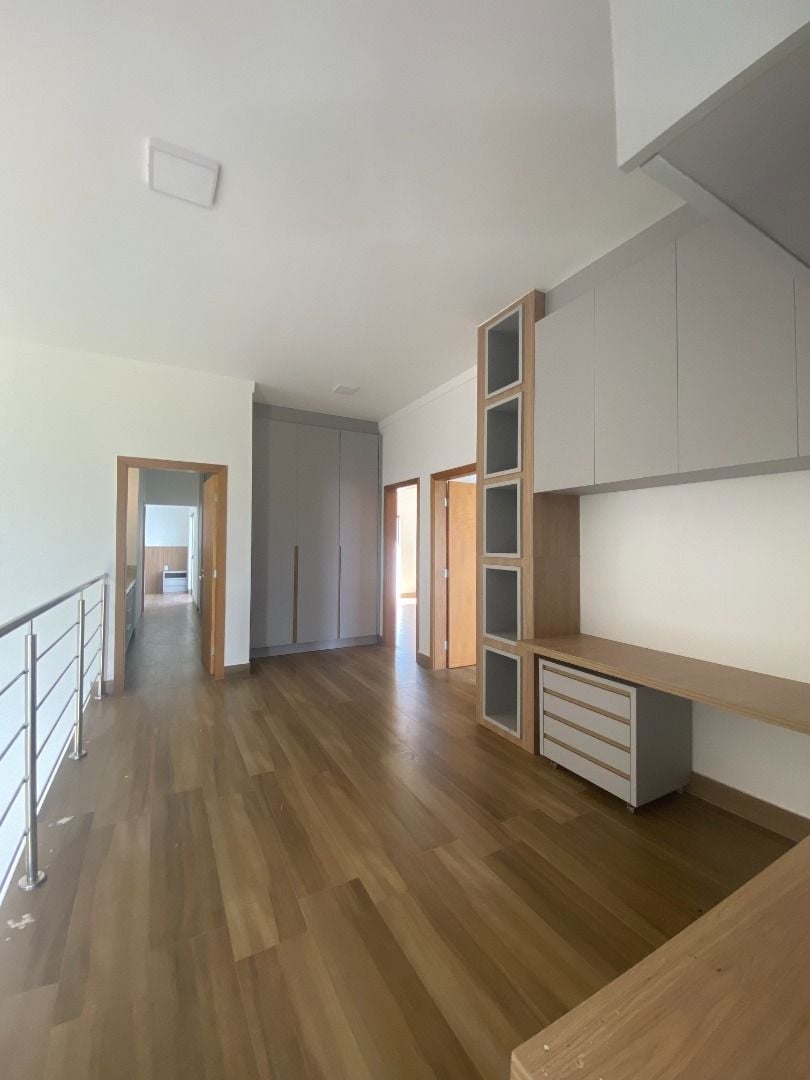 Casa à venda com 4 quartos, 280m² - Foto 19