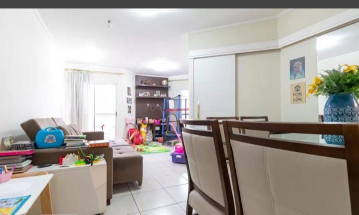 Apartamento à venda com 3 quartos, 98m² - Foto 2