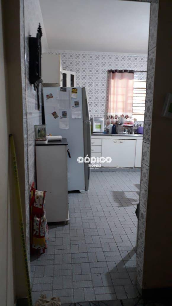 Sobrado à venda com 3 quartos, 200m² - Foto 7