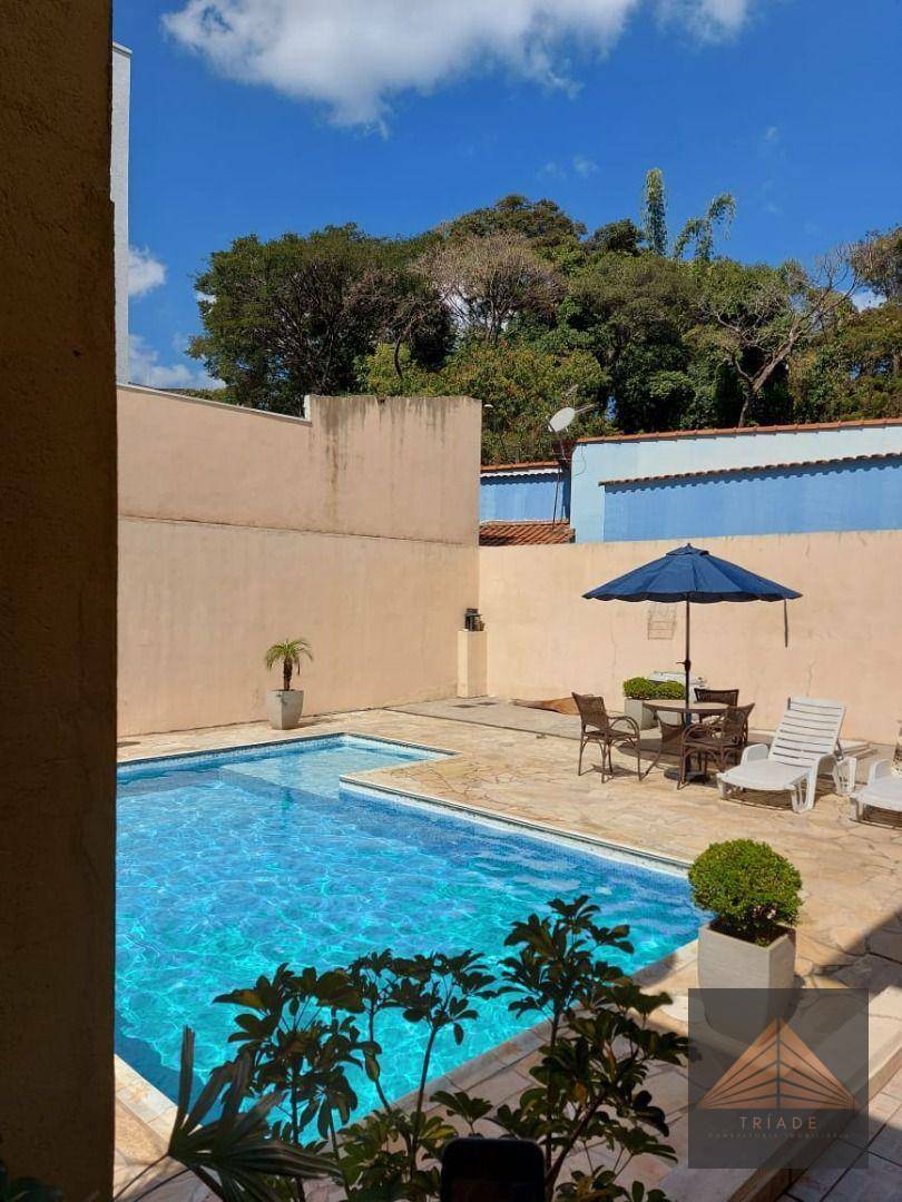 Casa de Condomínio à venda com 3 quartos, 200m² - Foto 2