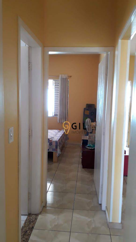 Casa à venda com 3 quartos, 69m² - Foto 11