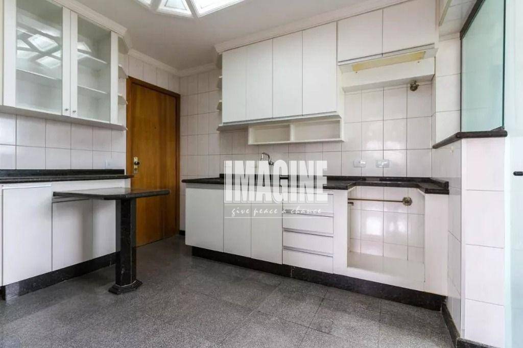 Apartamento à venda com 3 quartos, 90m² - Foto 11