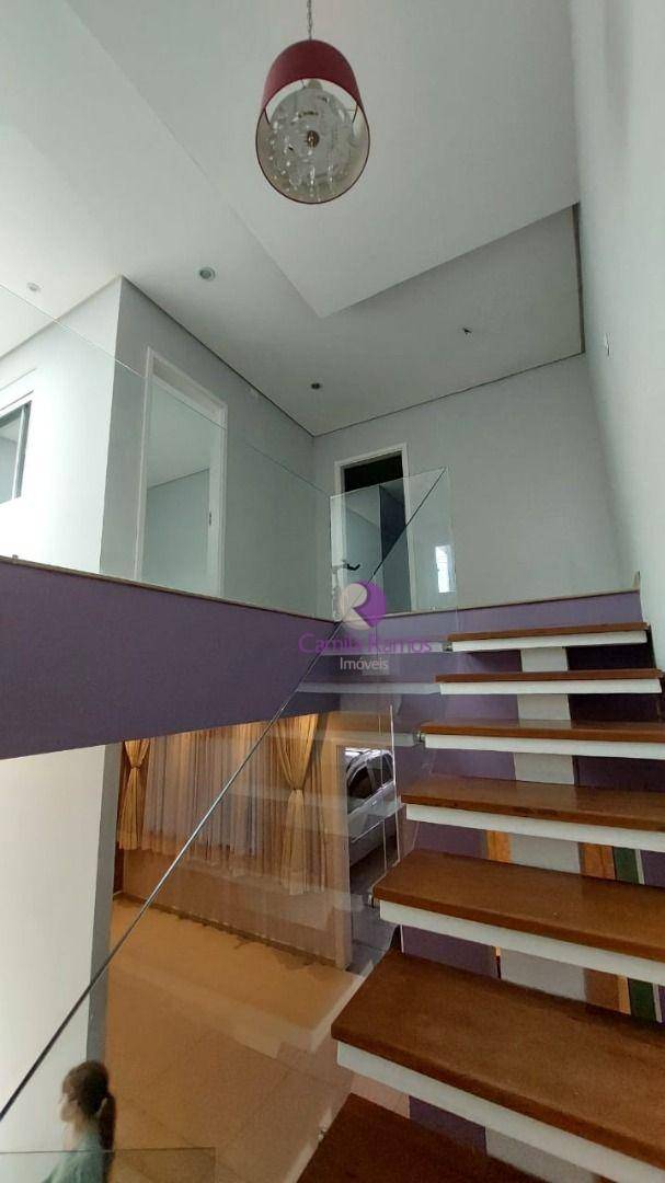 Sobrado à venda e aluguel com 3 quartos, 200m² - Foto 17