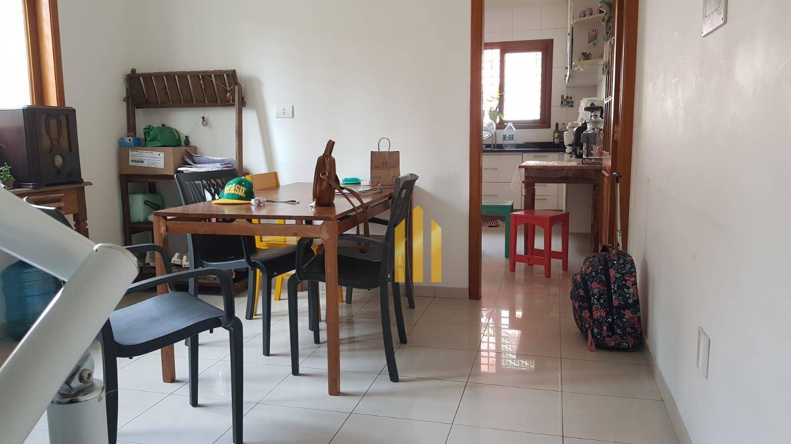 Sobrado à venda com 3 quartos, 200m² - Foto 5