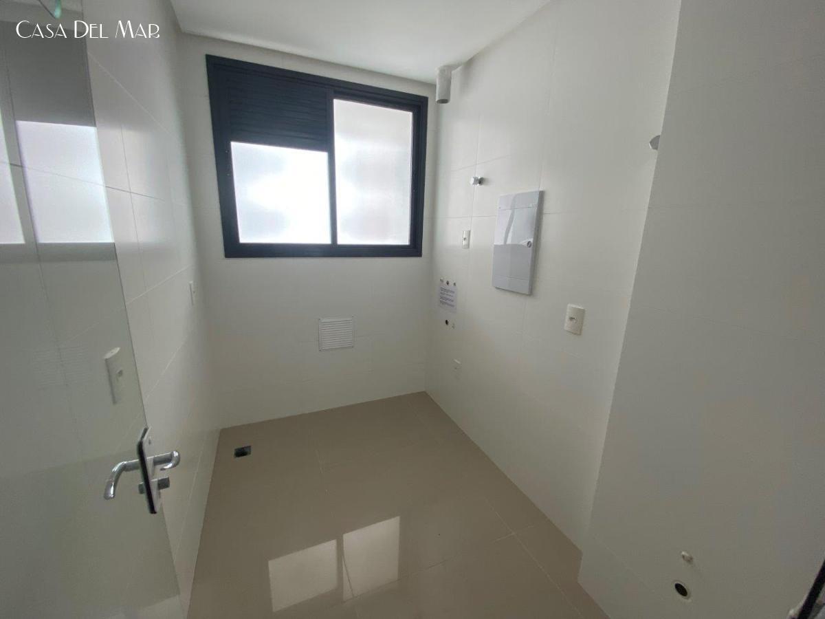 Apartamento à venda com 3 quartos, 123m² - Foto 22