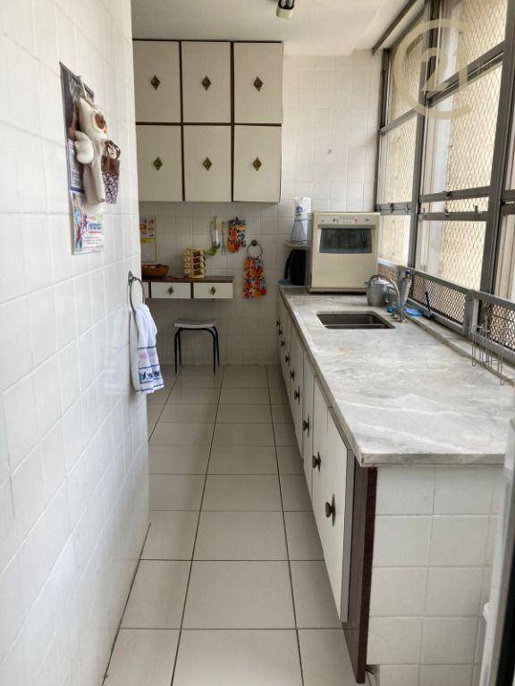 Apartamento à venda com 4 quartos, 275m² - Foto 32