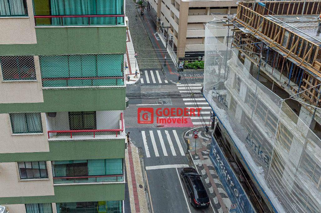 Apartamento à venda e aluguel com 3 quartos, 118m² - Foto 7