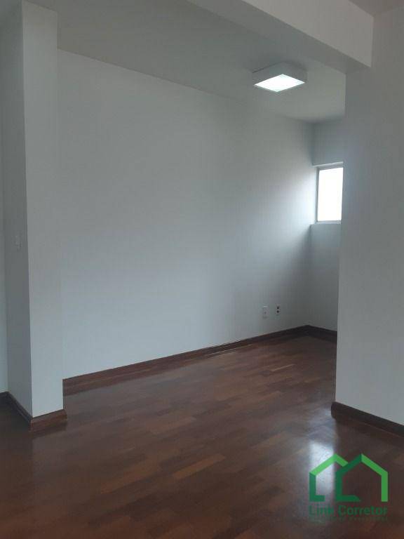 Apartamento à venda com 2 quartos, 104m² - Foto 7