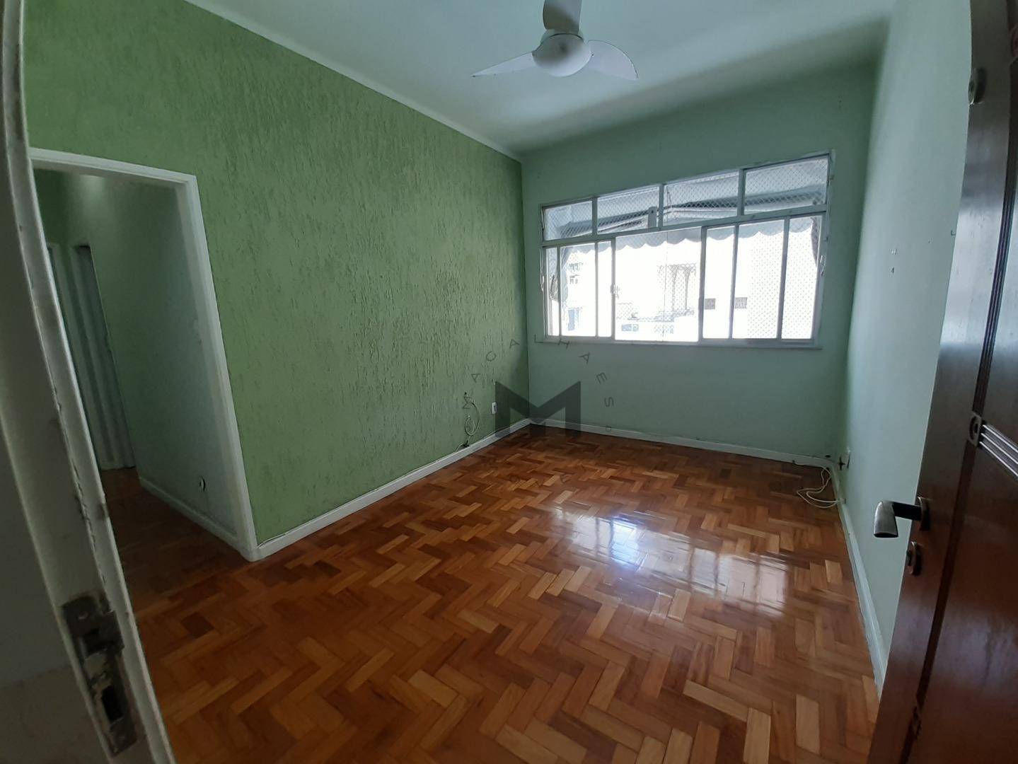 Apartamento à venda com 2 quartos, 65m² - Foto 1