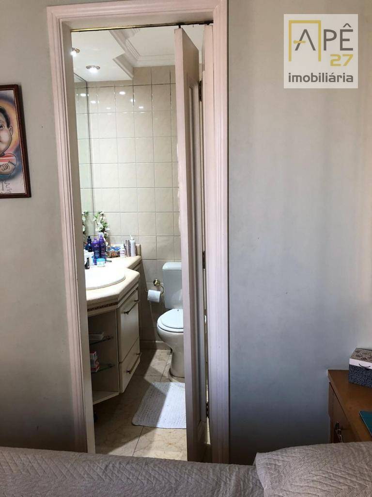 Apartamento à venda com 3 quartos, 220m² - Foto 12