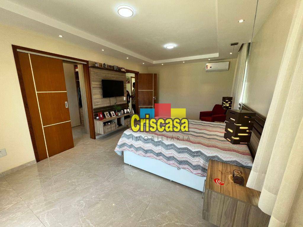 Casa à venda com 4 quartos, 240m² - Foto 10