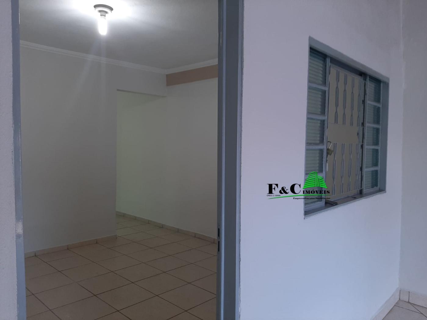 Casa à venda com 2 quartos, 125m² - Foto 4