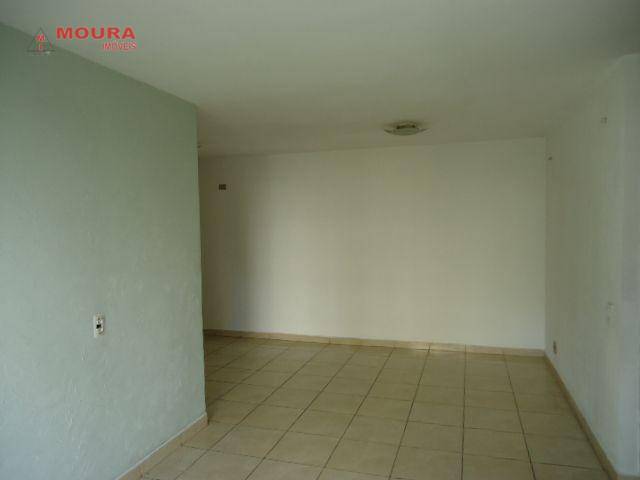 Apartamento para alugar com 2 quartos, 65m² - Foto 4