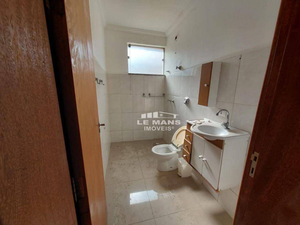 Casa, 4 quartos, 380 m² - Foto 4