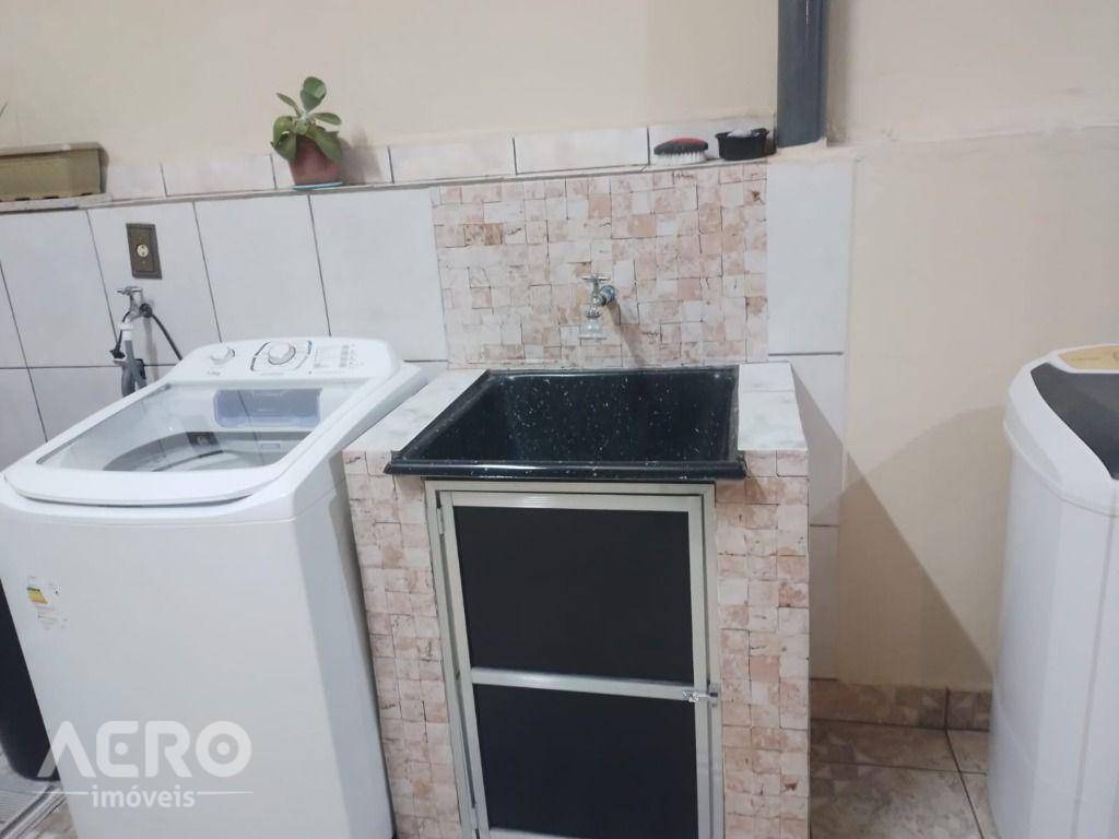 Casa à venda com 2 quartos, 167m² - Foto 29