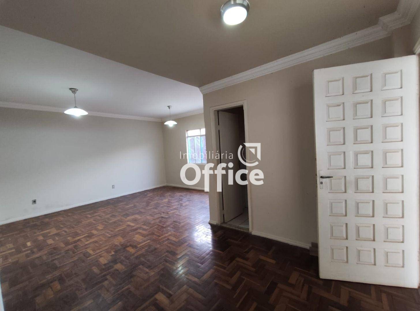 Sobrado à venda com 3 quartos, 170m² - Foto 4