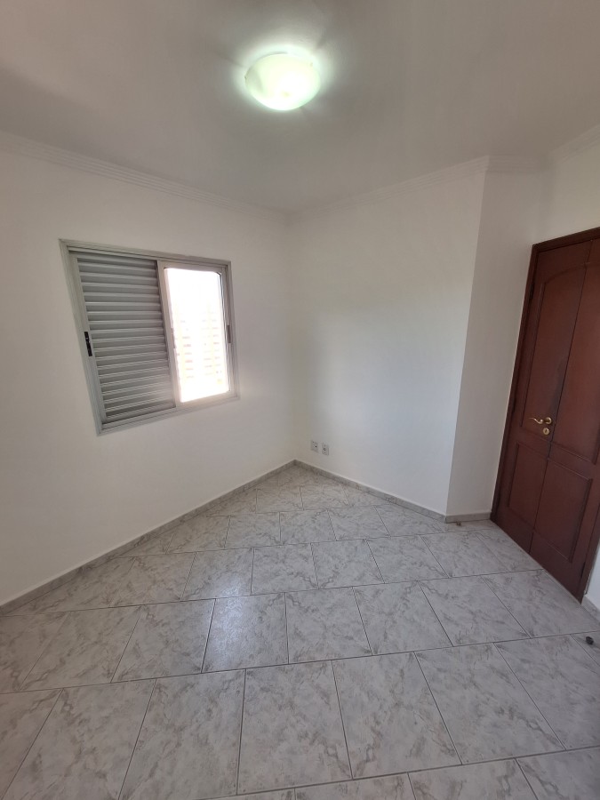 Apartamento para alugar com 2 quartos, 79m² - Foto 10