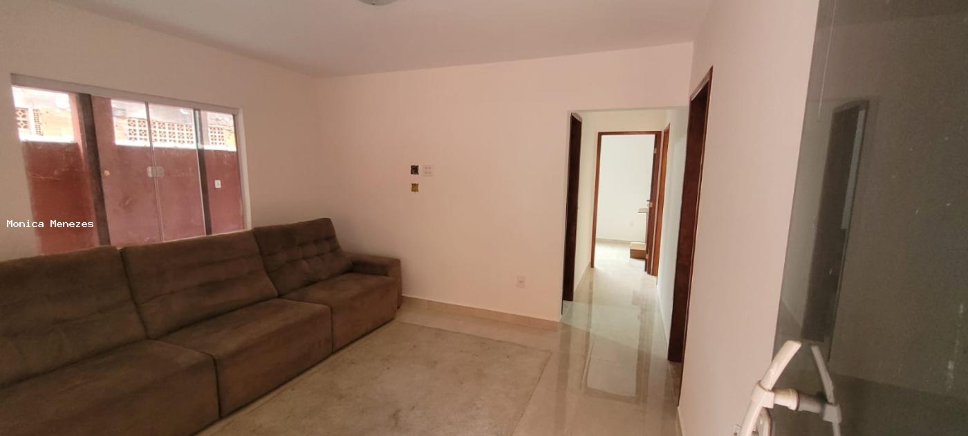 Casa à venda com 5 quartos, 200m² - Foto 4