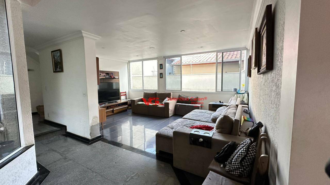 Sobrado à venda com 5 quartos, 380m² - Foto 3