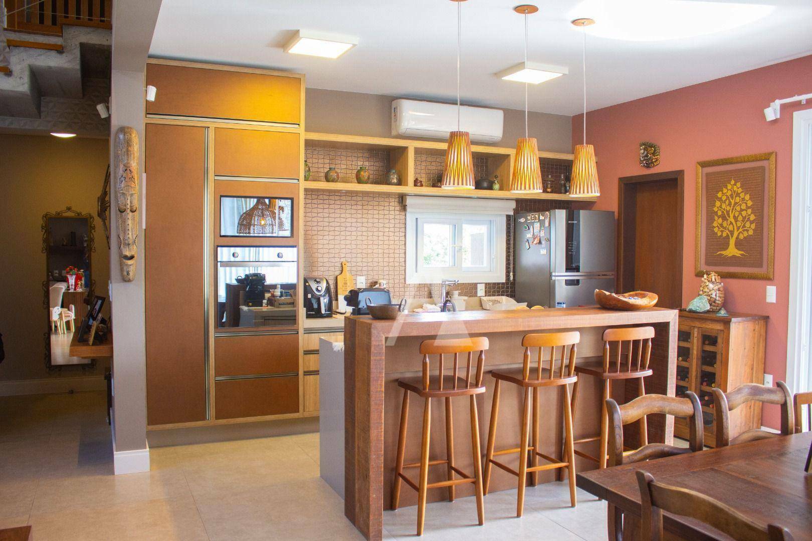 Casa à venda com 3 quartos, 222m² - Foto 15