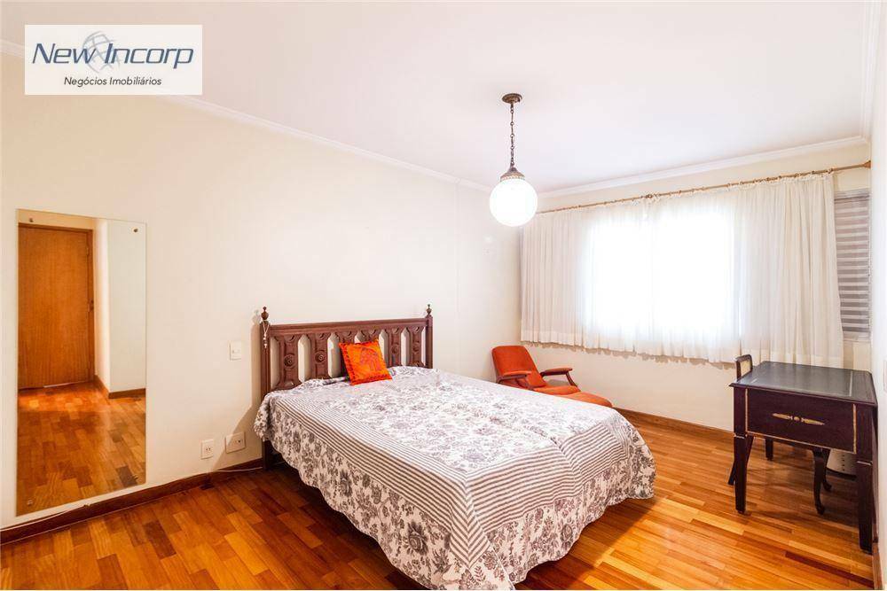 Apartamento à venda com 4 quartos, 187m² - Foto 17