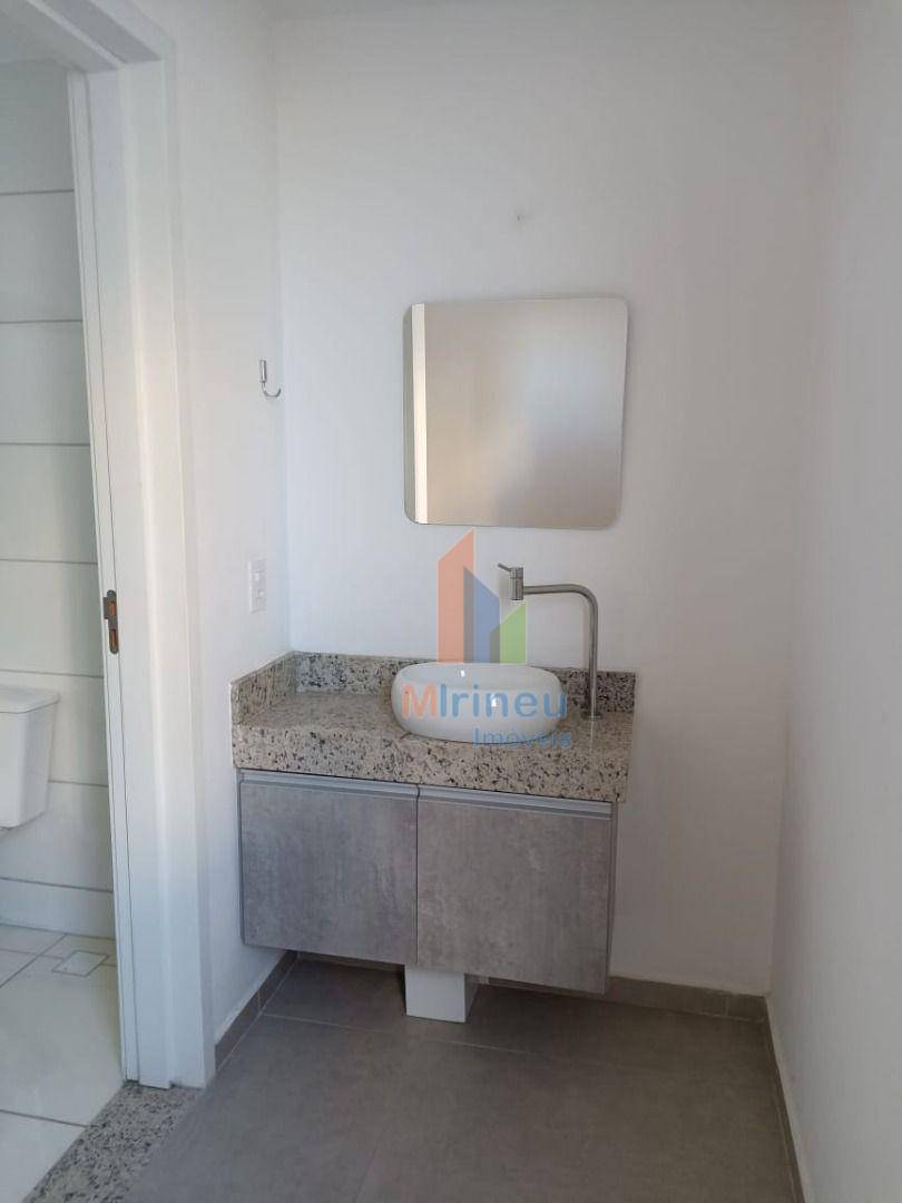 Apartamento para alugar com 2 quartos, 55m² - Foto 11